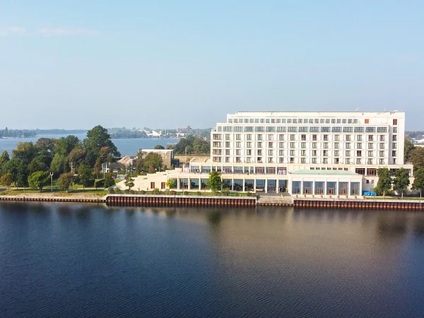Bild 1: ATLANTIC Hotel Wilhelmshaven****S